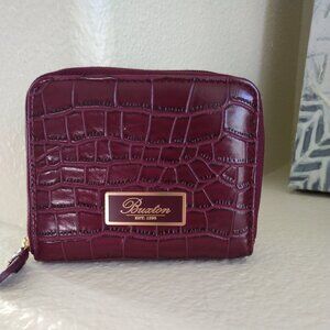 🍒  EUC BUXTON FAUX LEATHER ZIP AROUND SMALL WALLET BURGUNDY